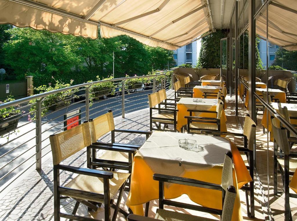 Hotel Acropolis كاتوليكا المظهر الخارجي الصورة