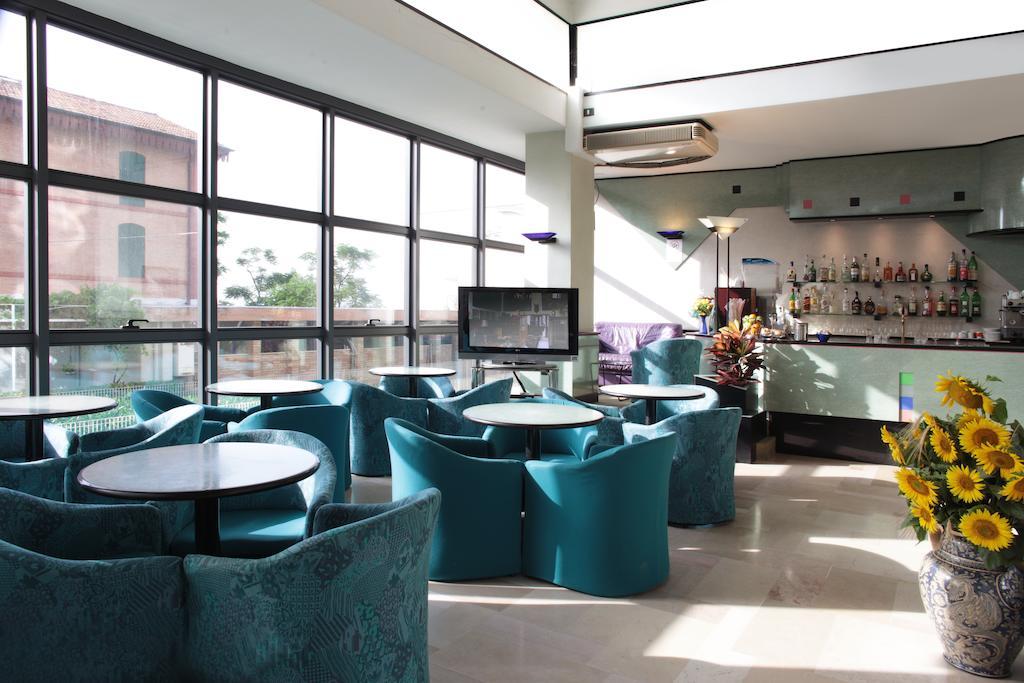 Hotel Acropolis كاتوليكا المظهر الخارجي الصورة