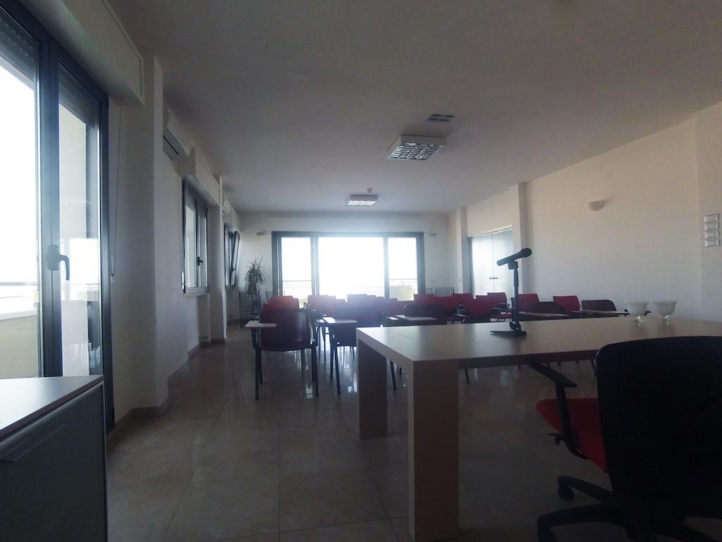 Hotel Acropolis كاتوليكا المظهر الخارجي الصورة