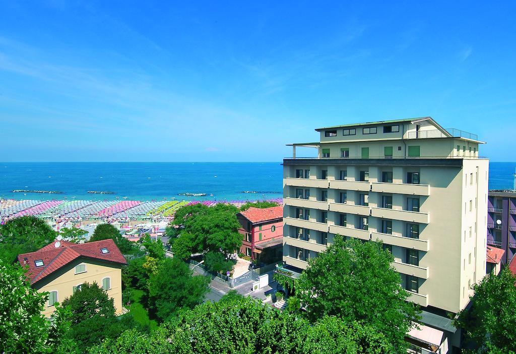 Hotel Acropolis كاتوليكا المظهر الخارجي الصورة